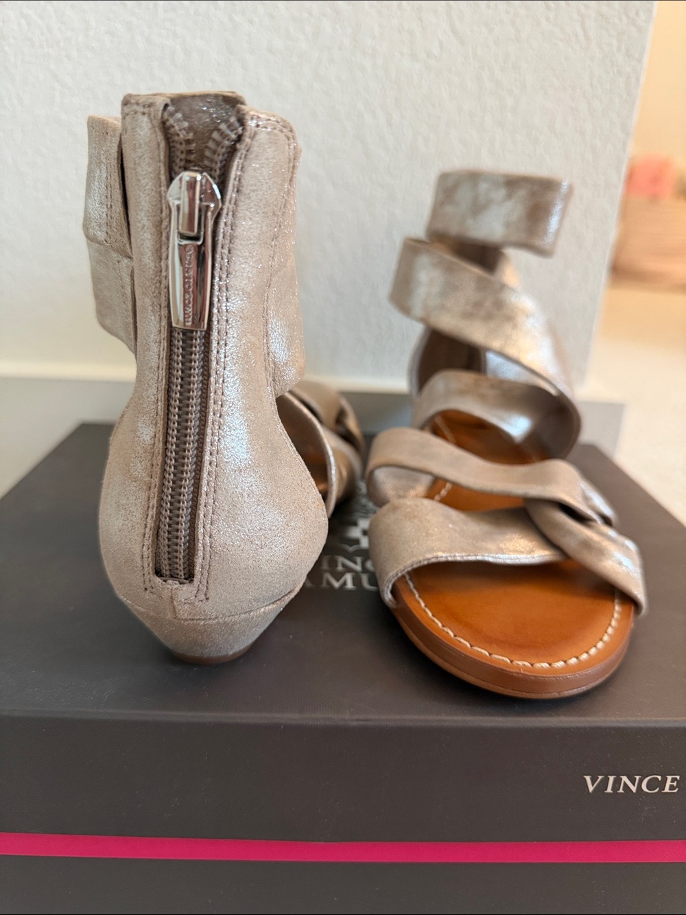 Vince Camuto Seevina Sandals - Picture 4 of 8